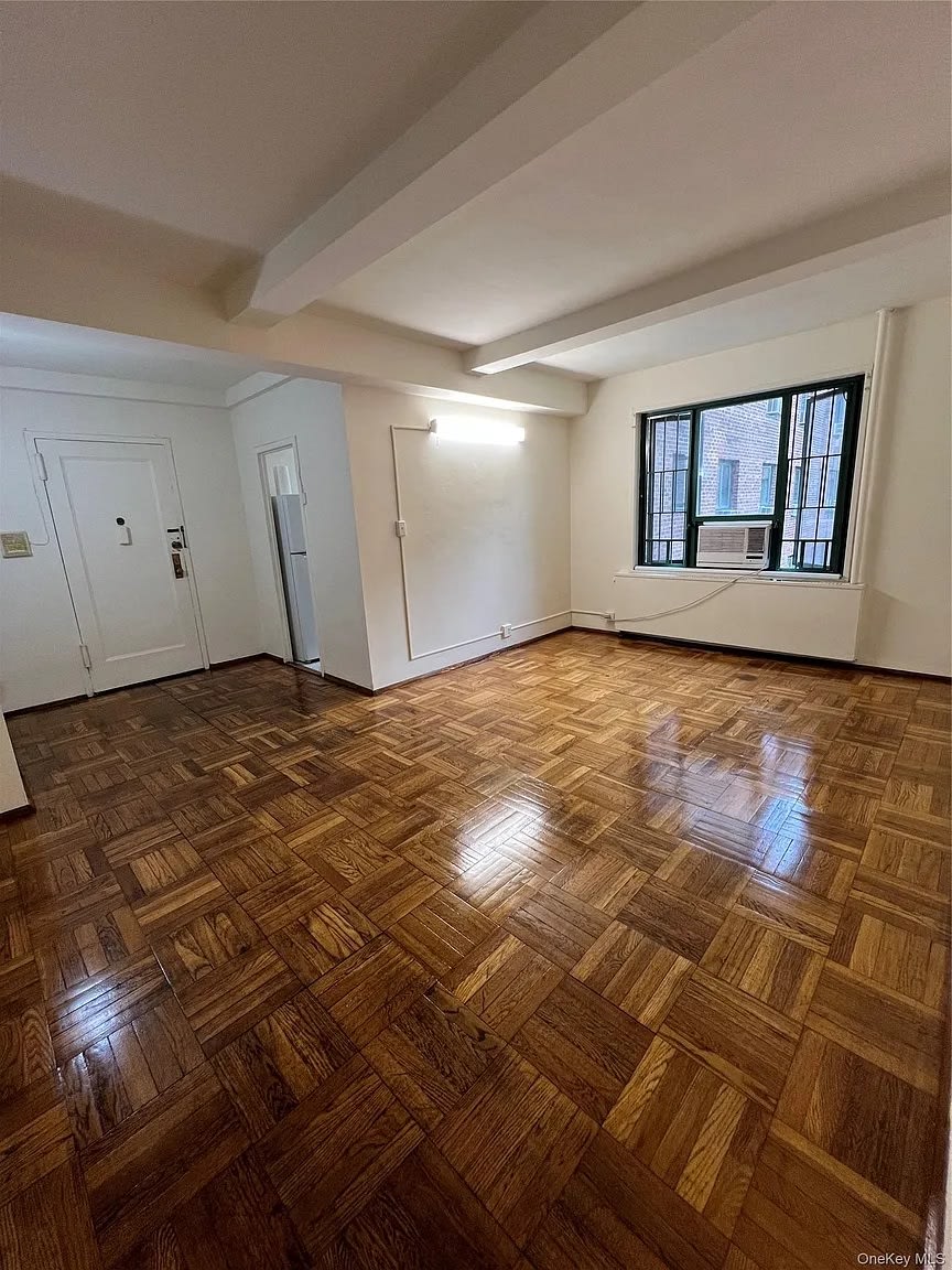 2465 38Th St Apt 4C – photo 1