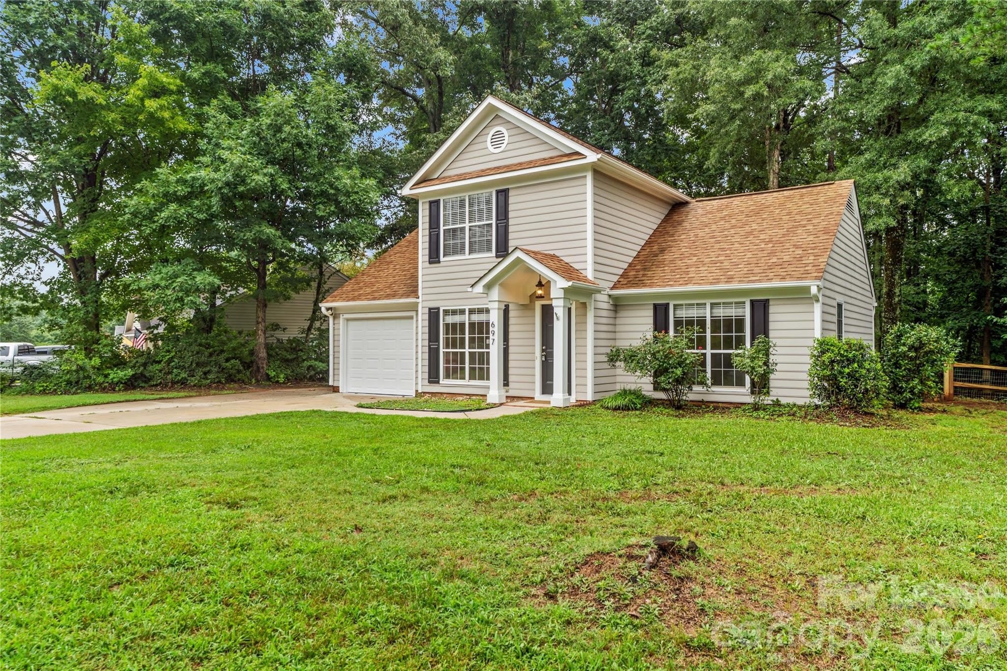 697 Rebecca Jane Drive – photo 3