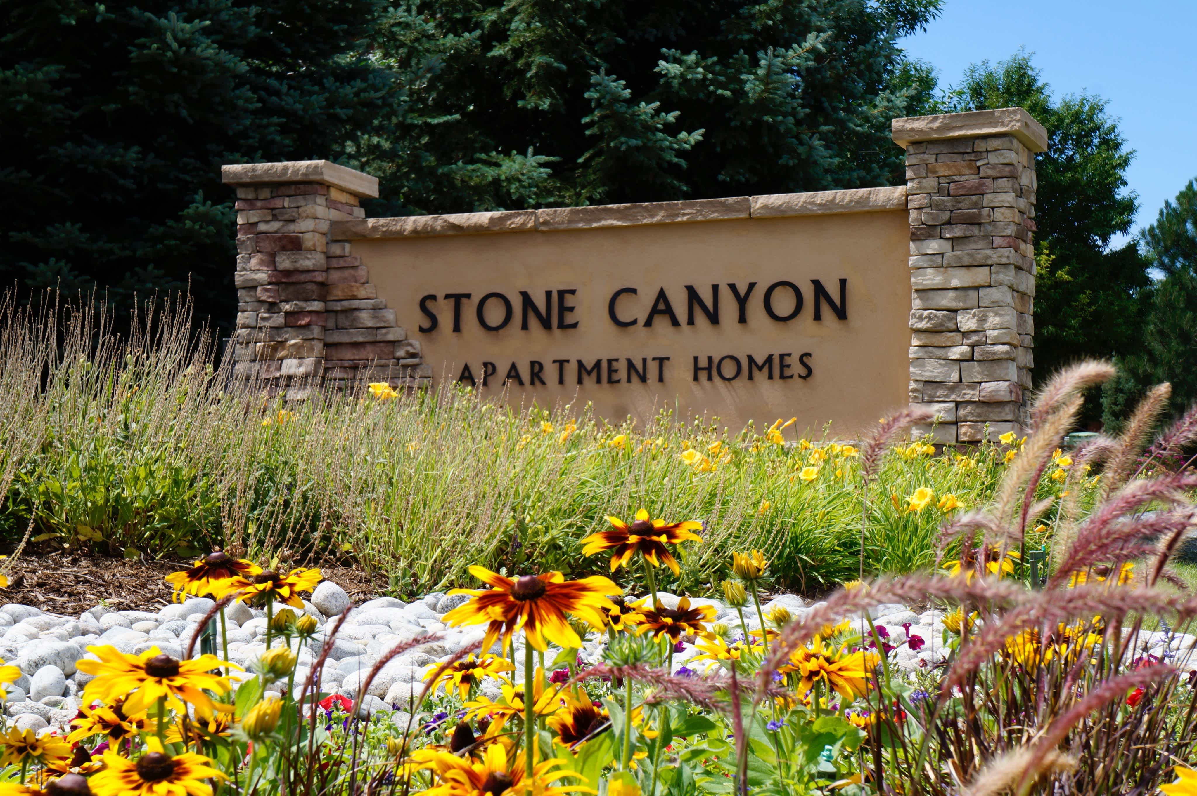 Stone Canyon Apartments – photo 2