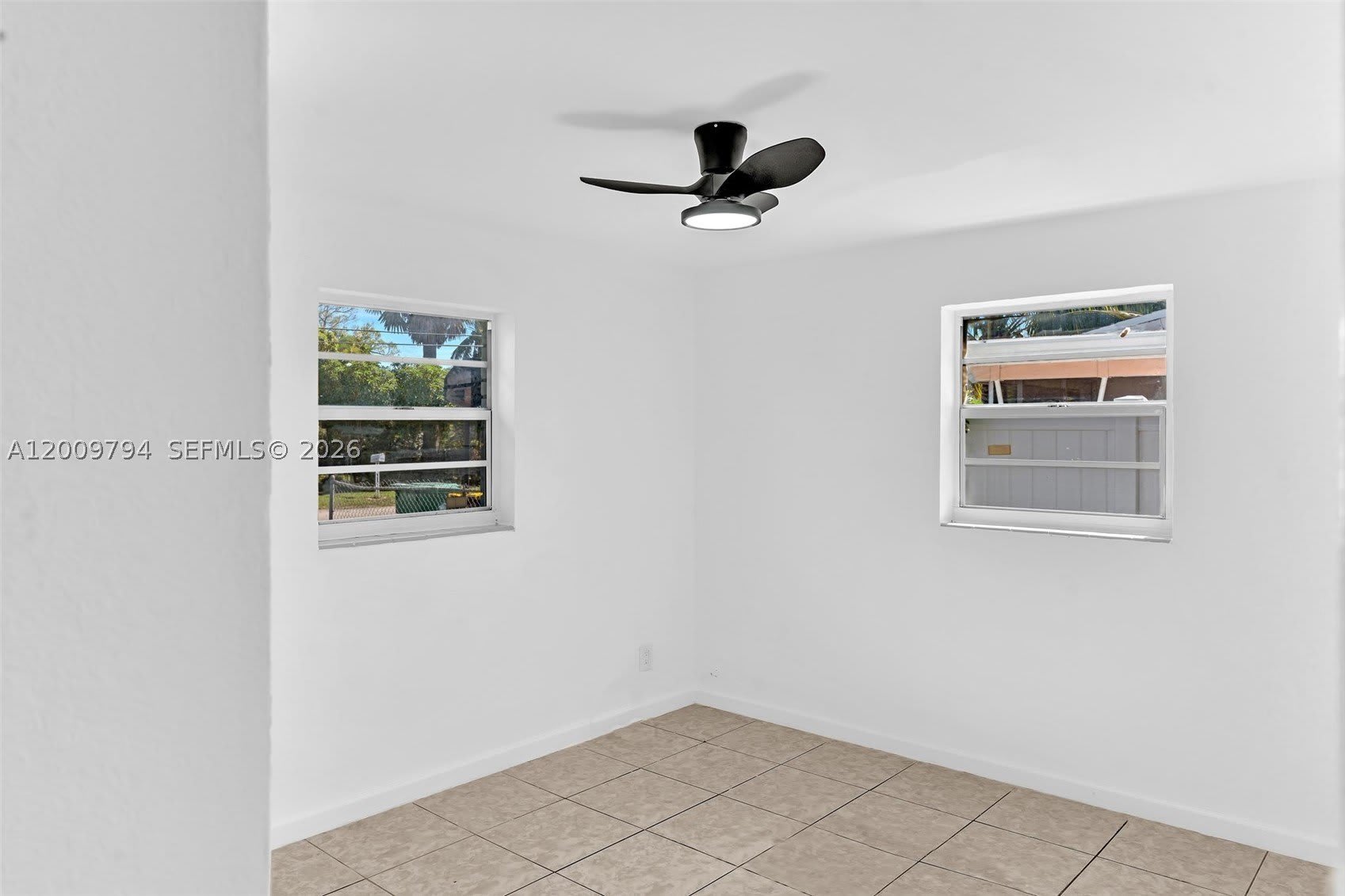 4156 SW 49th Ct – photo 2