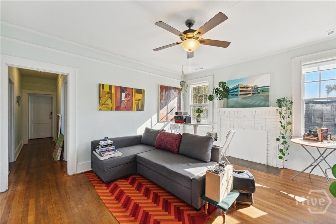 522 E 38th Street – photo 2