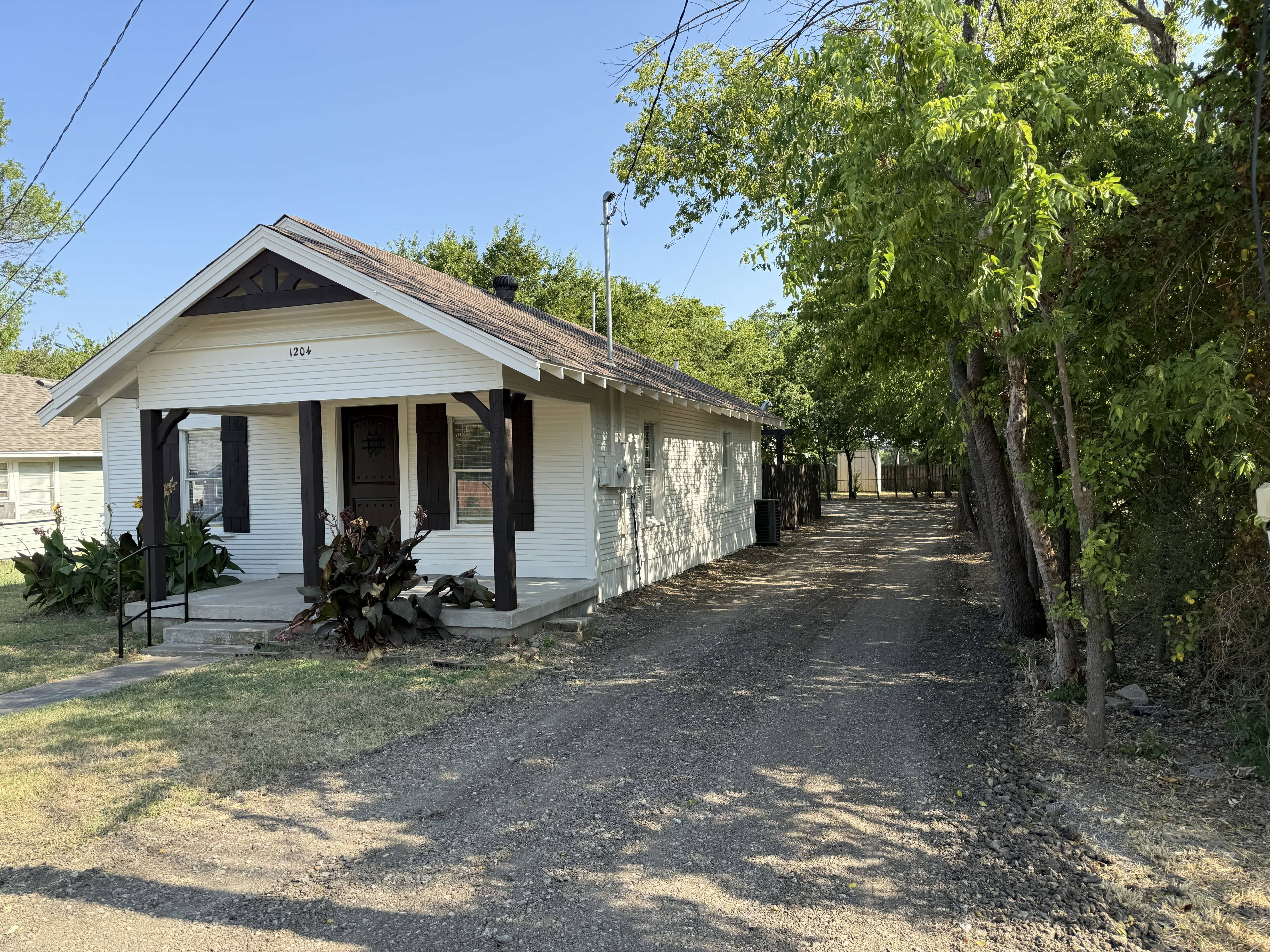 1204 Elm Street – photo 2