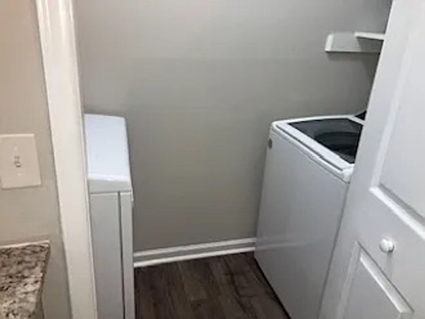 Room In 2 Bedroom Home At Winterpointe Ln – photo 3