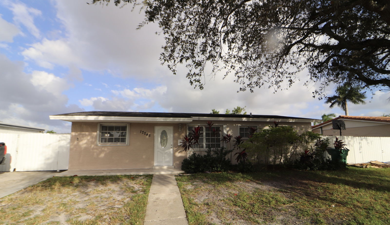 17045 Northwest 87Th Avenue – photo 5