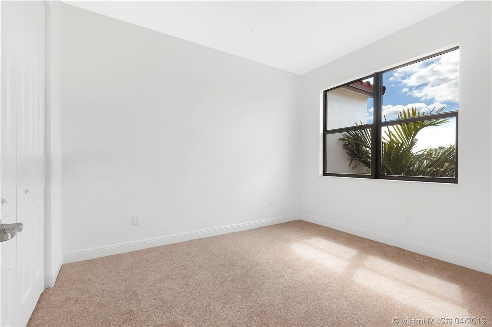 20901 Northwest 1St Drive – photo 4