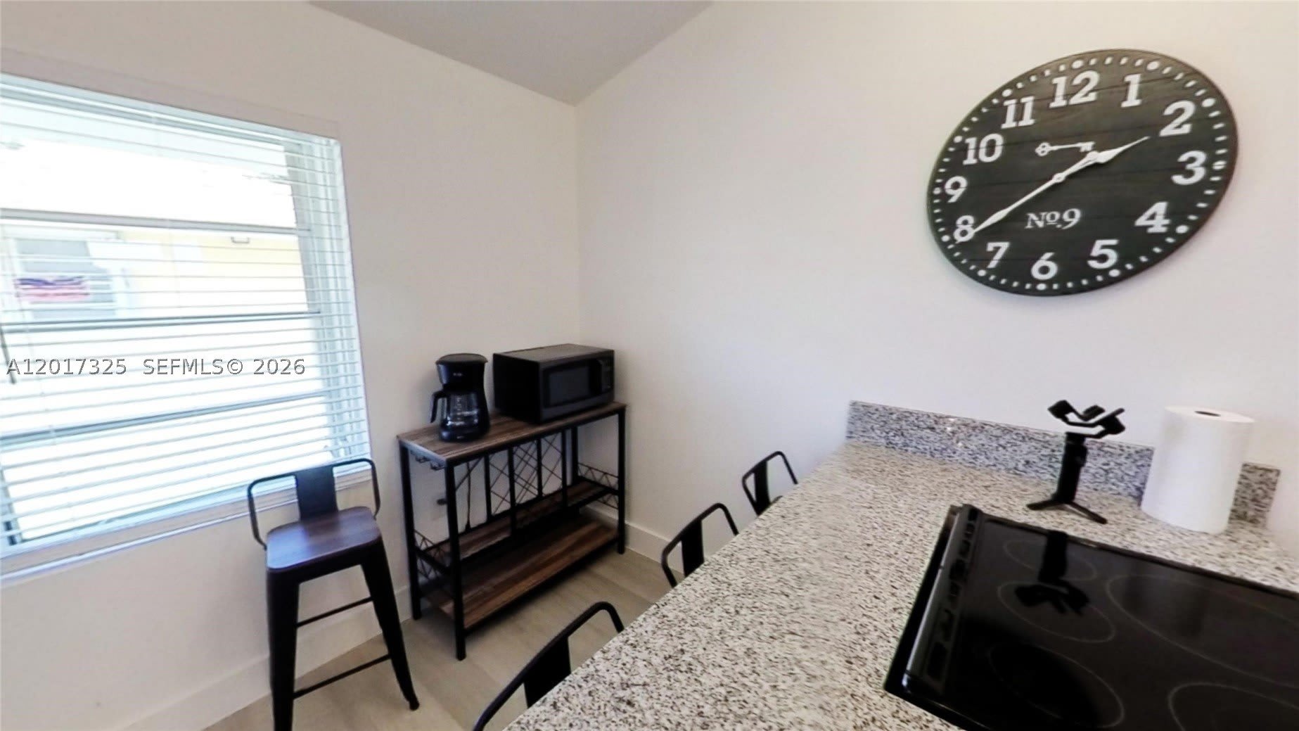 840 SW 7th St – photo 3