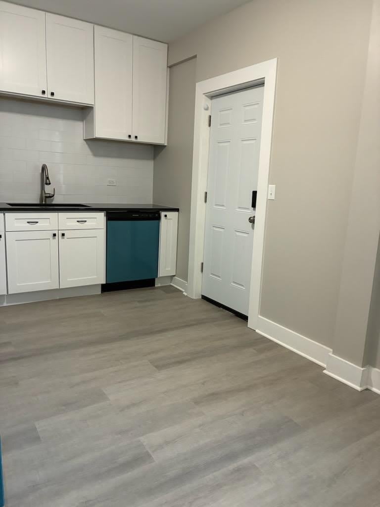 1542 Victoria Avenue – photo 4