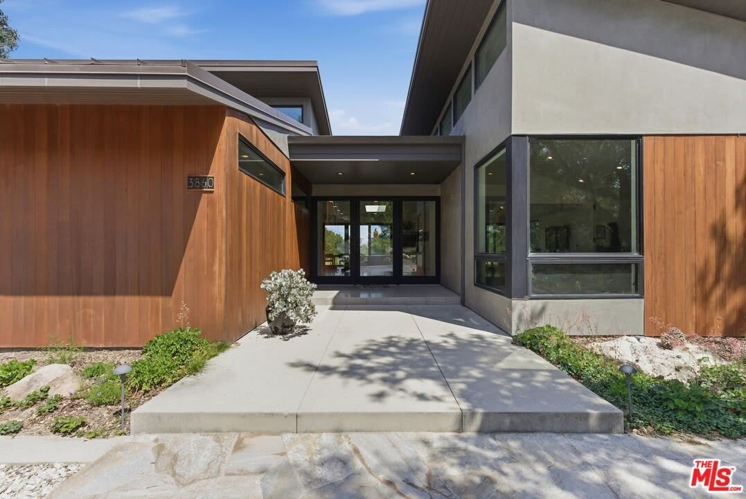 3860 Madison Rd – photo 3