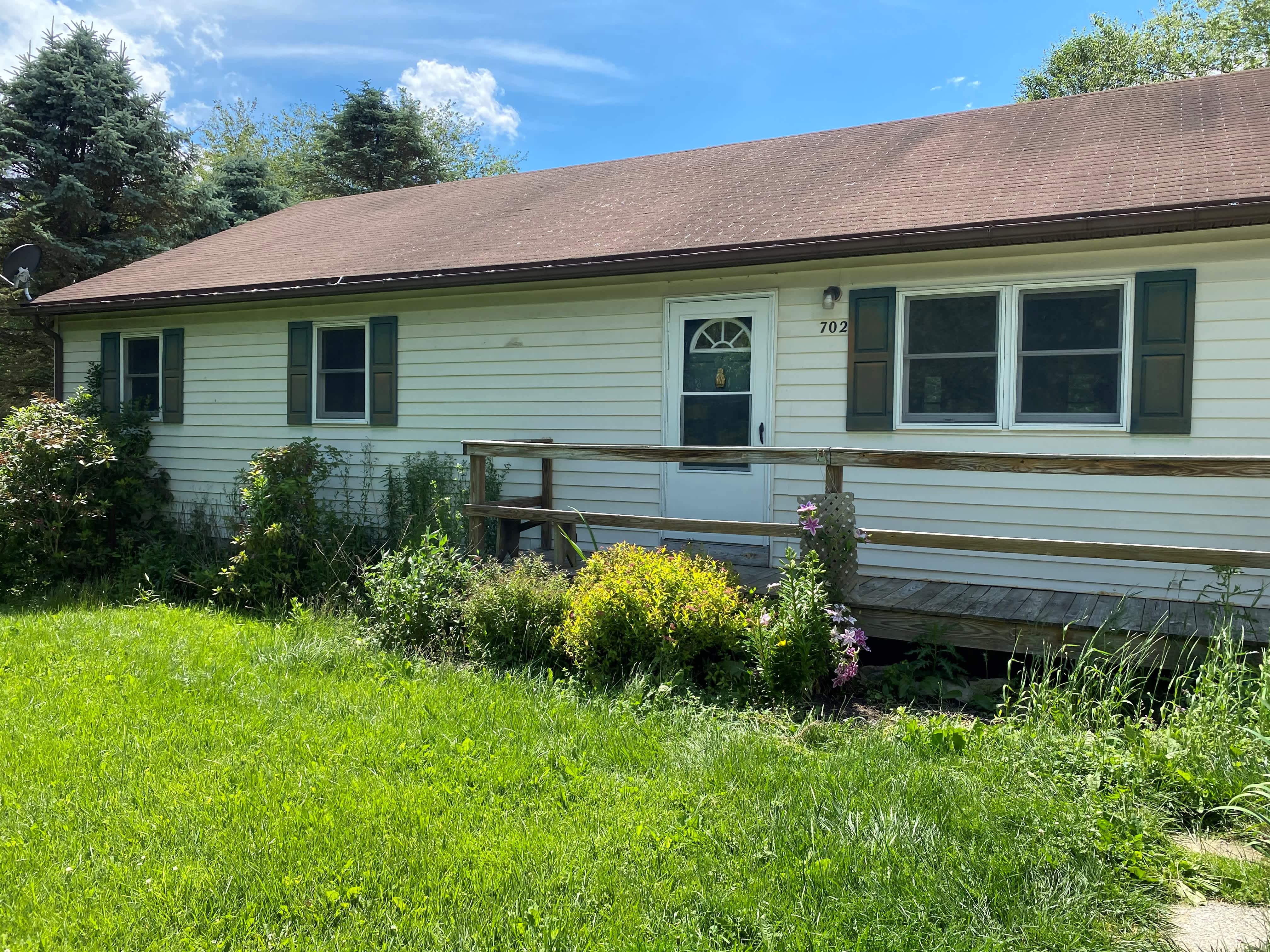702 Pensinger Blvd – photo 1
