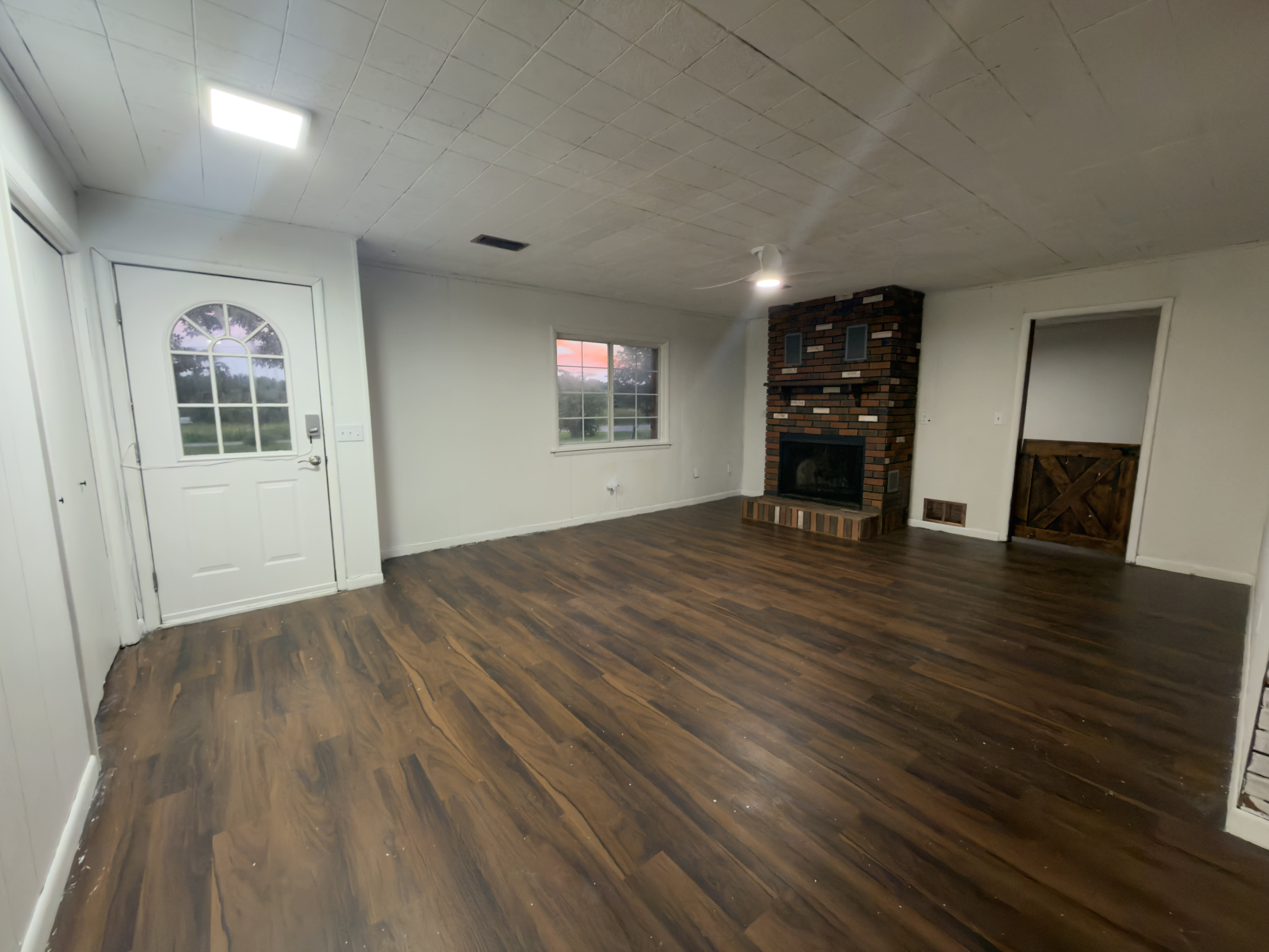 2221 West 38Th Street North – photo 1