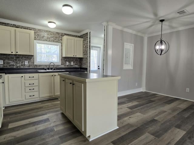 81 Pritchard Street – photo 3