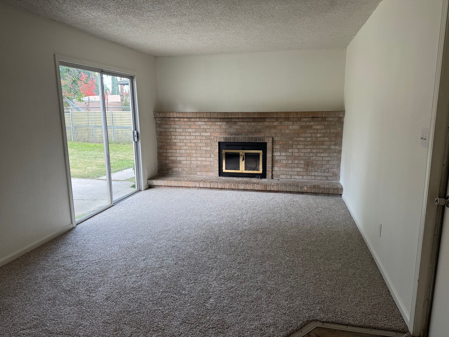 FOR RENT – photo 3