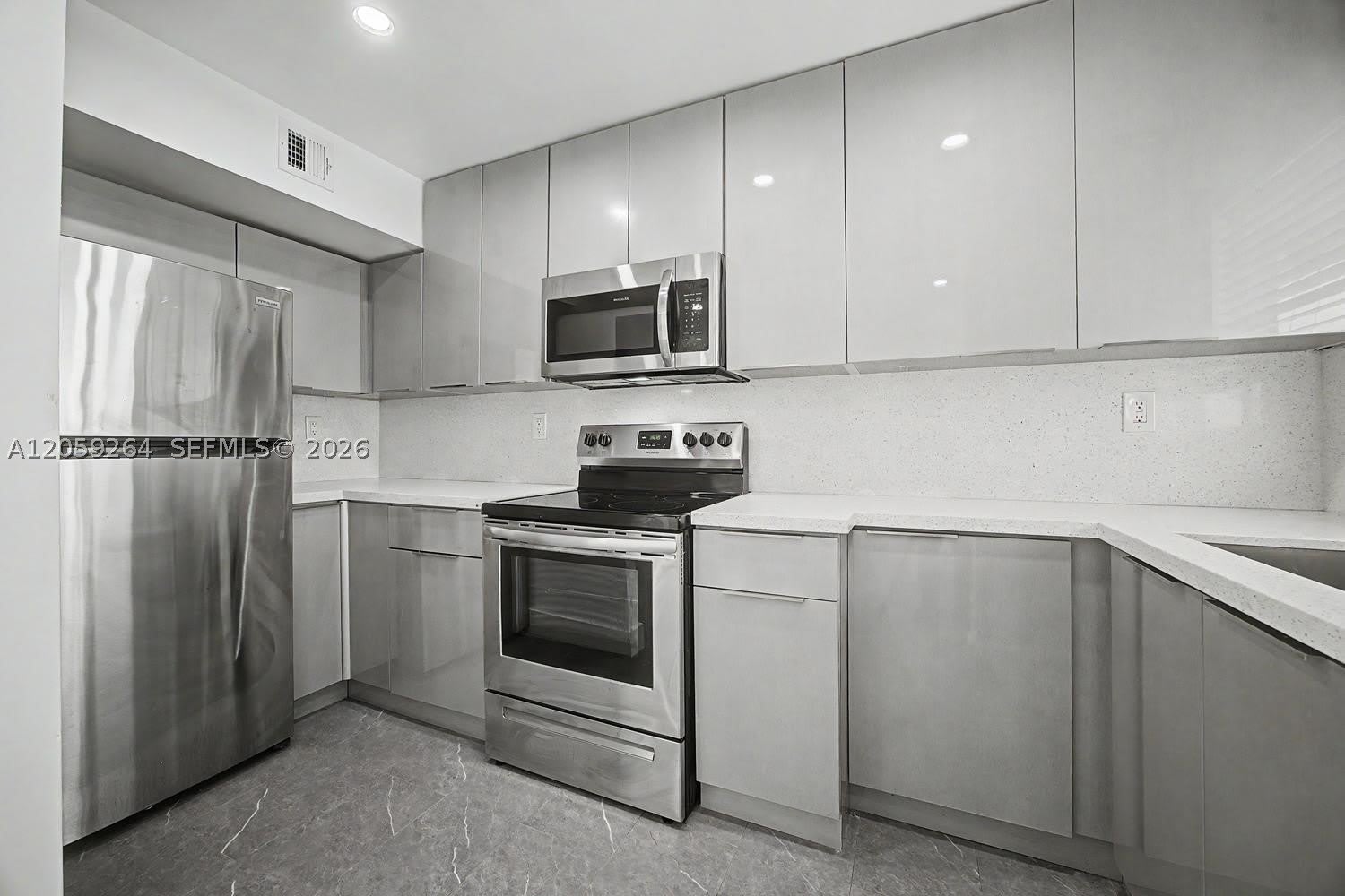 8466 NW 4th Ct – photo 4