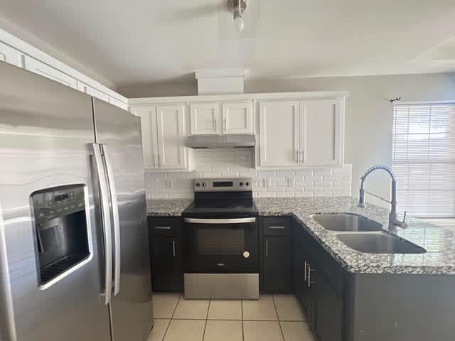 2207 West Candlelight Lane – photo 3