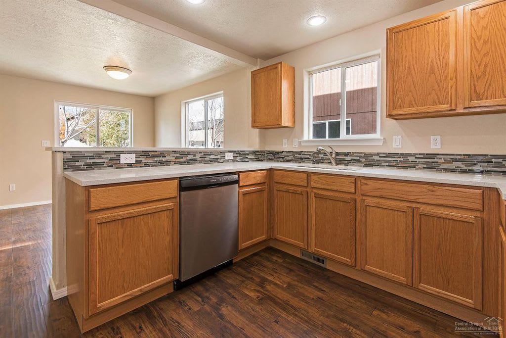 Redmond Townhome – photo 4