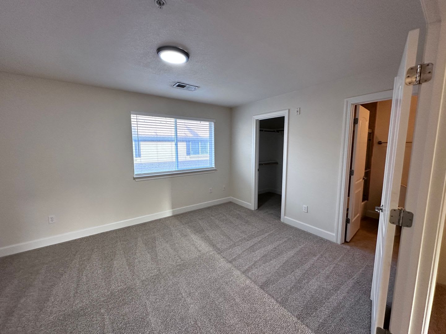 165 Lancaster Dr Apt 2 – photo 5