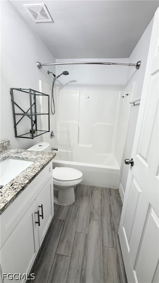 2413 Delta Avenue N – photo 5