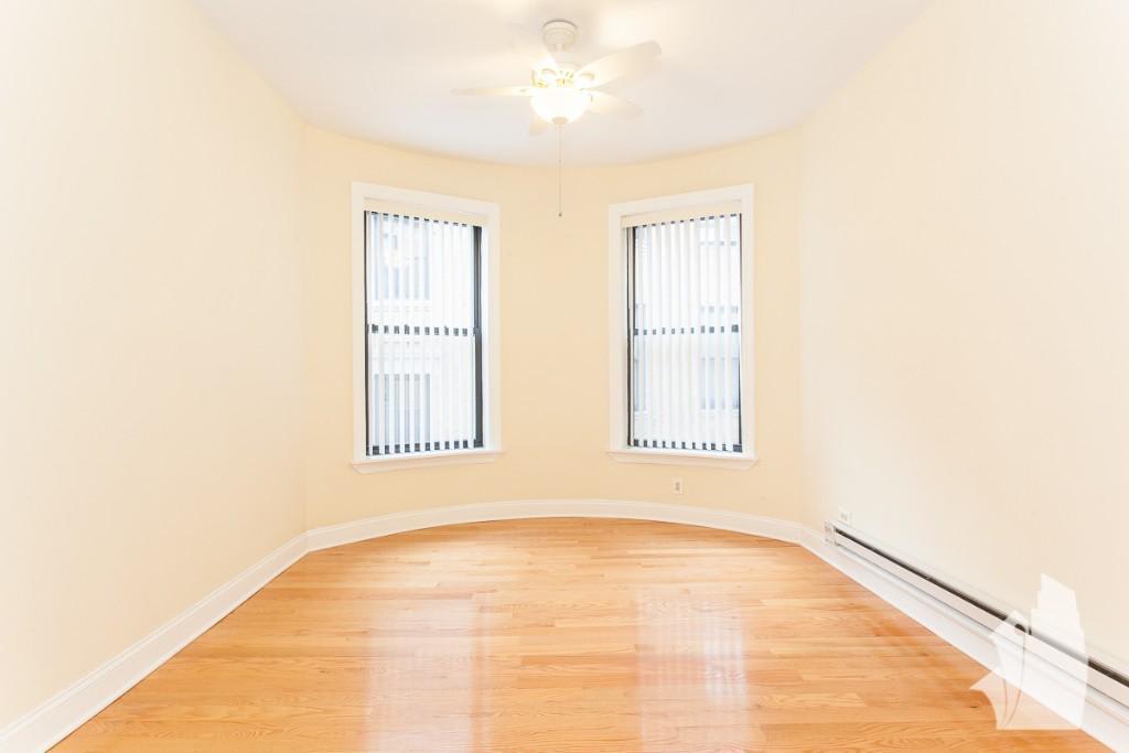1220 North Dearborn Street – photo 3