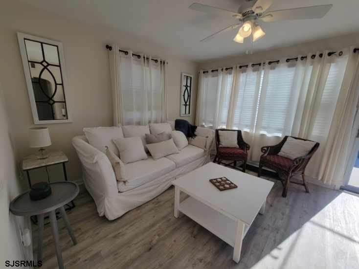 209 N Granville Ave – photo 5
