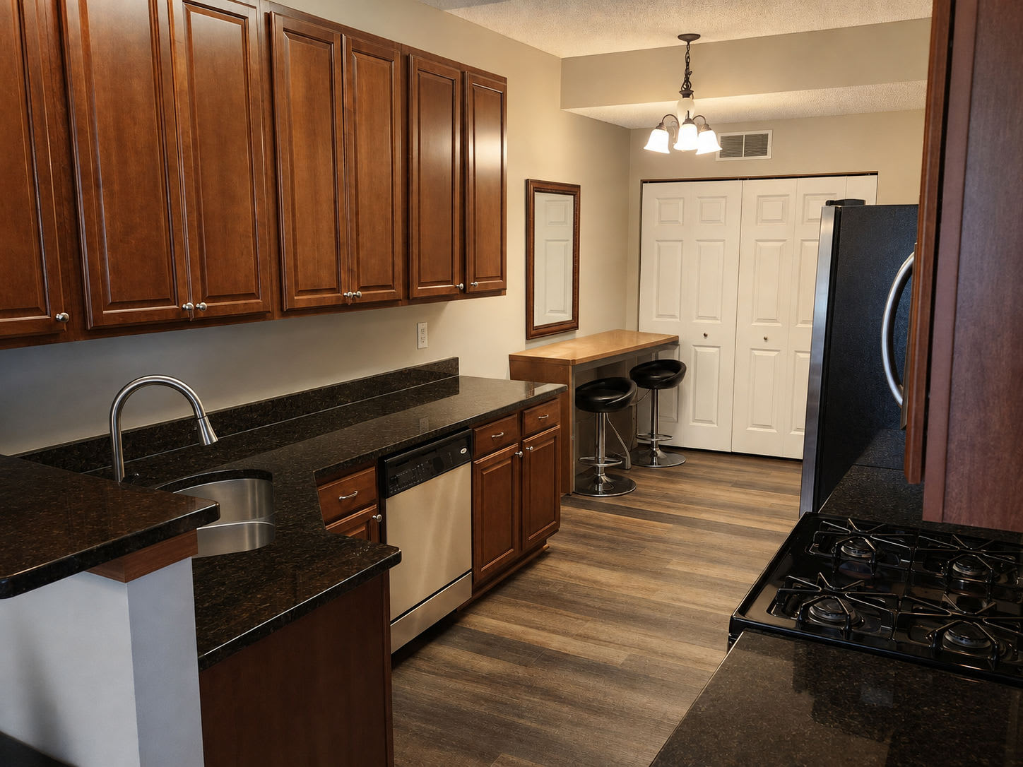 5337 173rd St W – photo 3