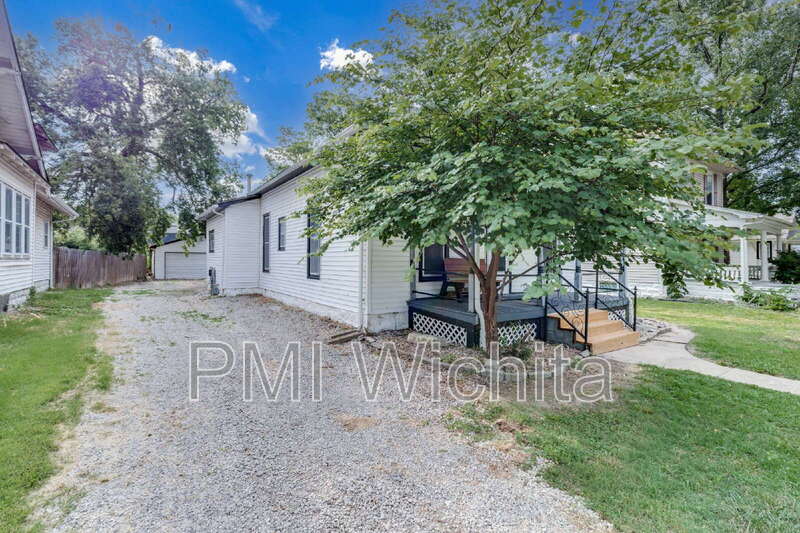514 S Fern Ave – photo 3