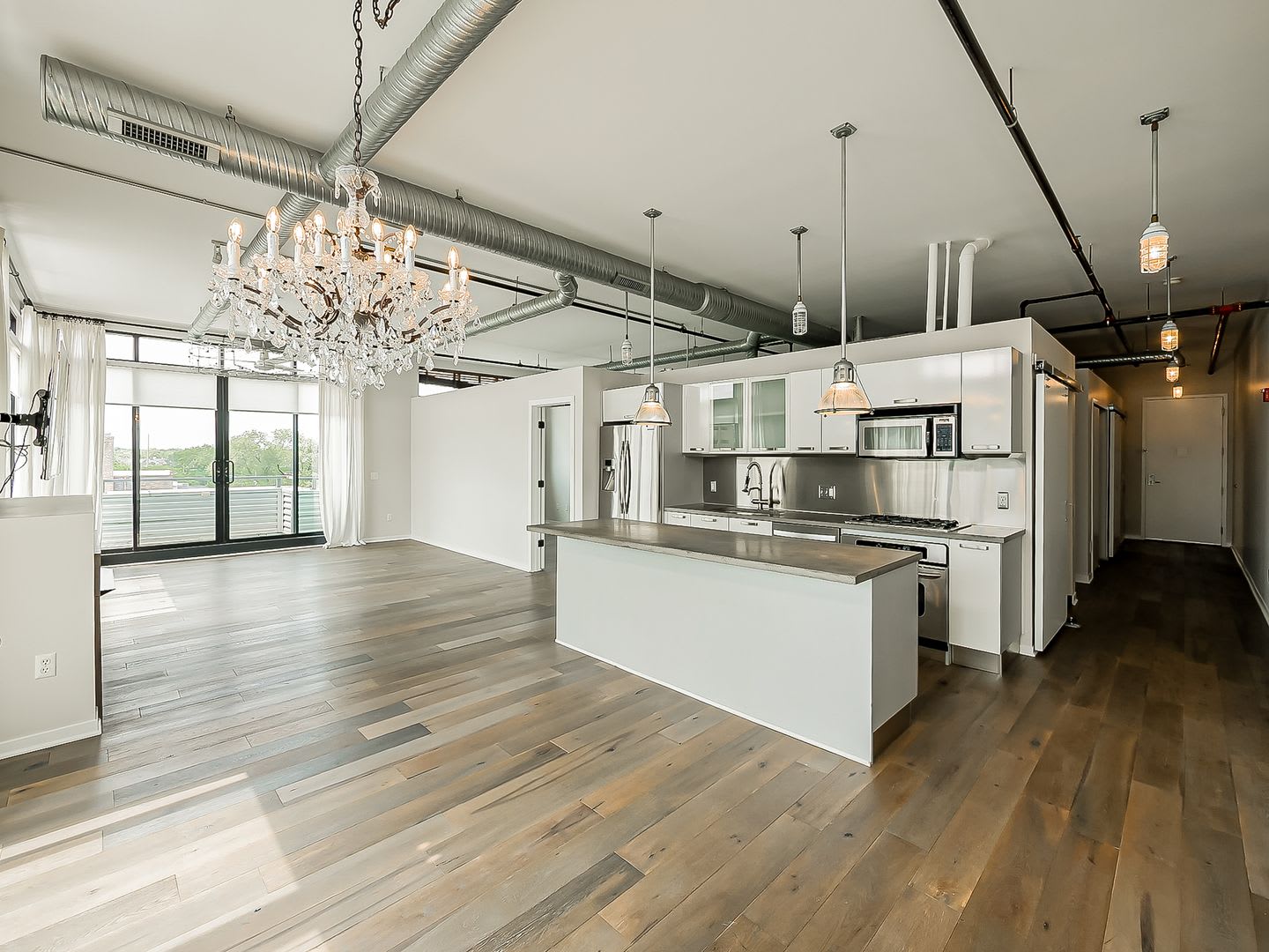 Modern Downtown Royal Oak Living! – photo 5