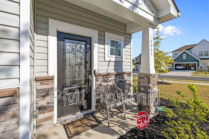 18045 Stark Way – photo 2