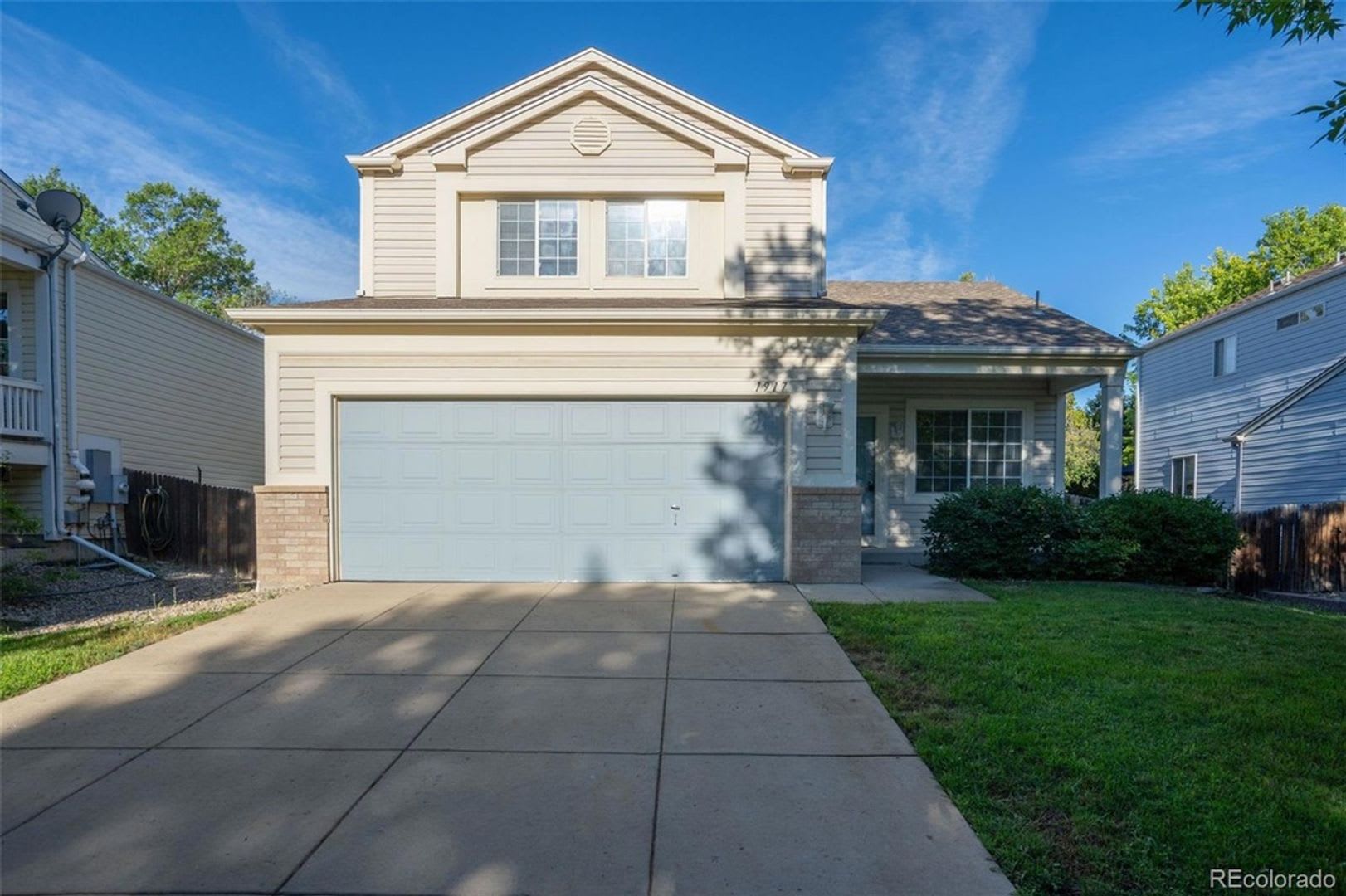 Clover Creek Home with Low-Maintenance Backyard & Community Pool – photo 2