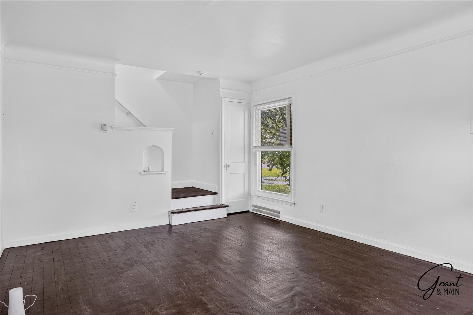 1250 2 Bedroom – photo 4