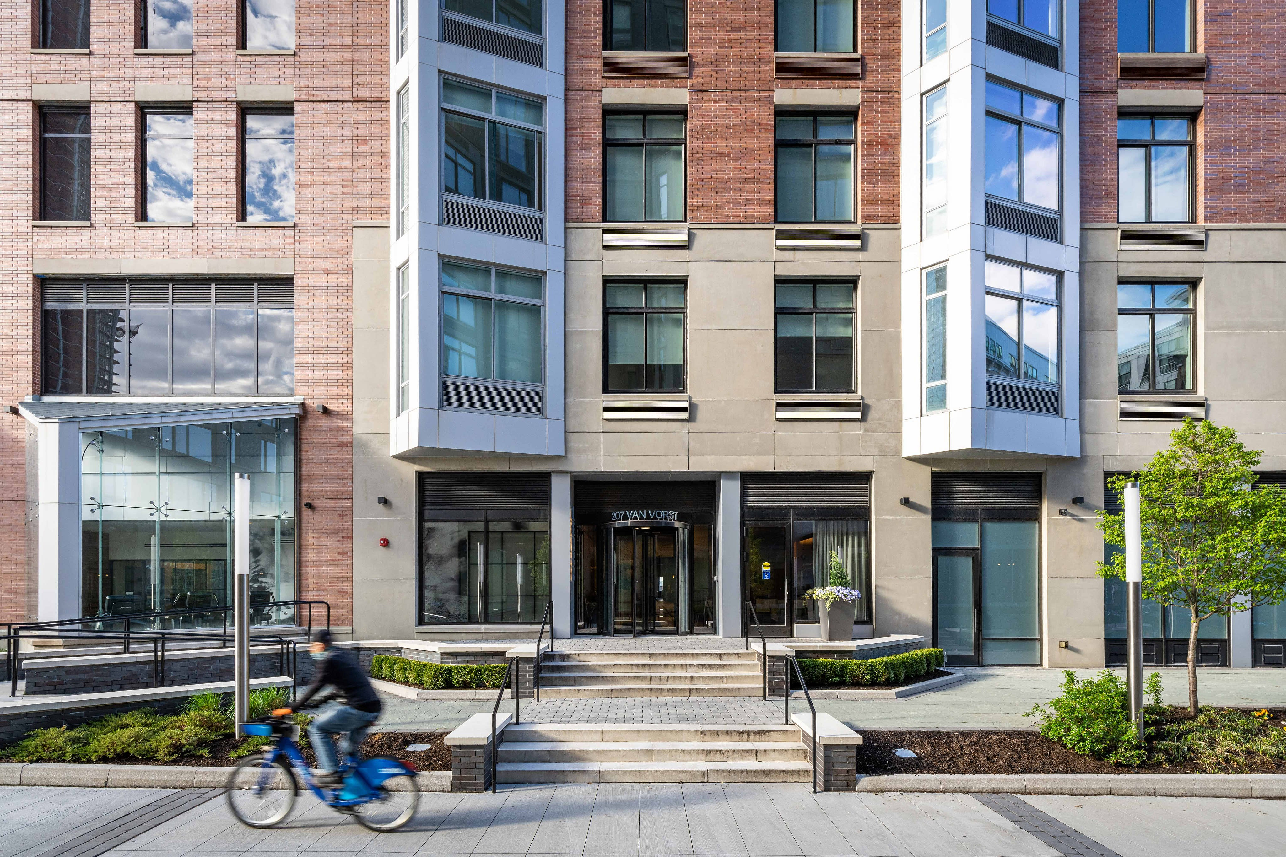 Lenox – photo 2