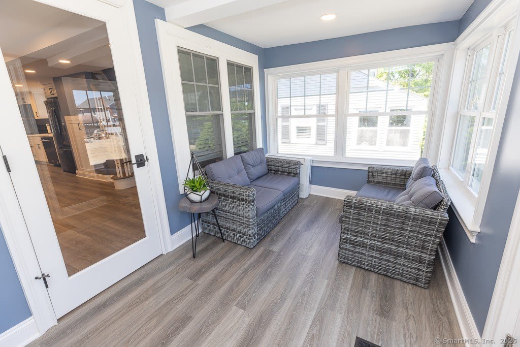 55 Swan Avenue – photo 5