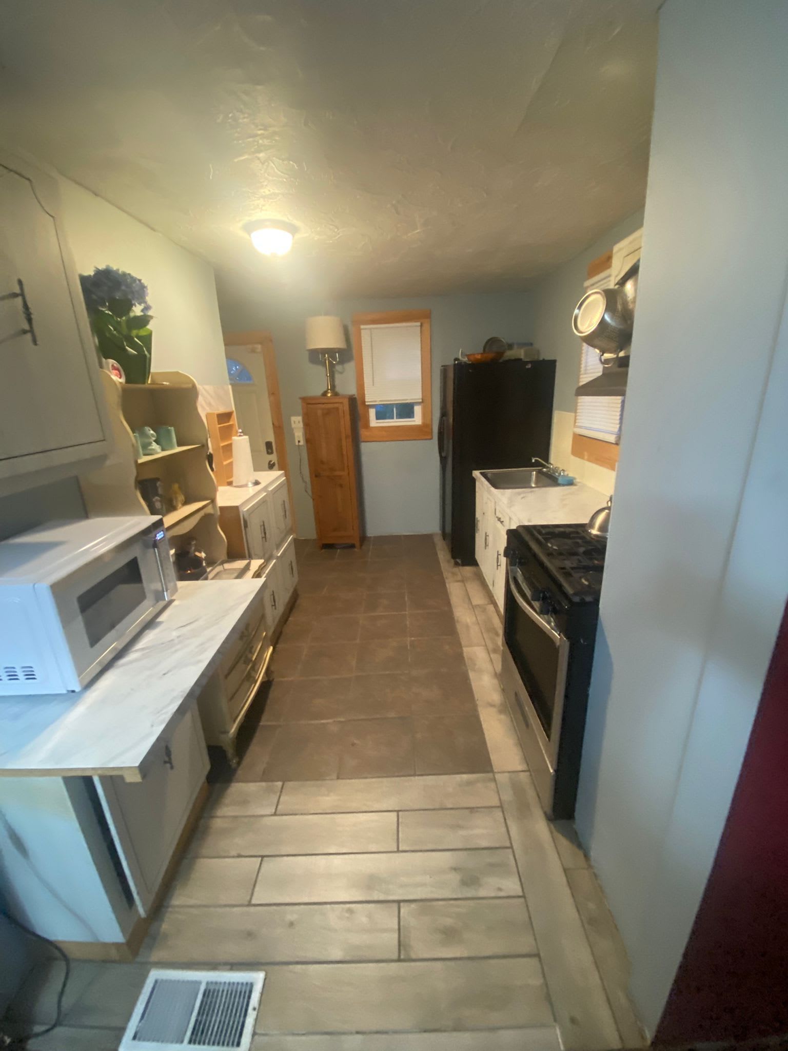 540 Cameron Ave – photo 2