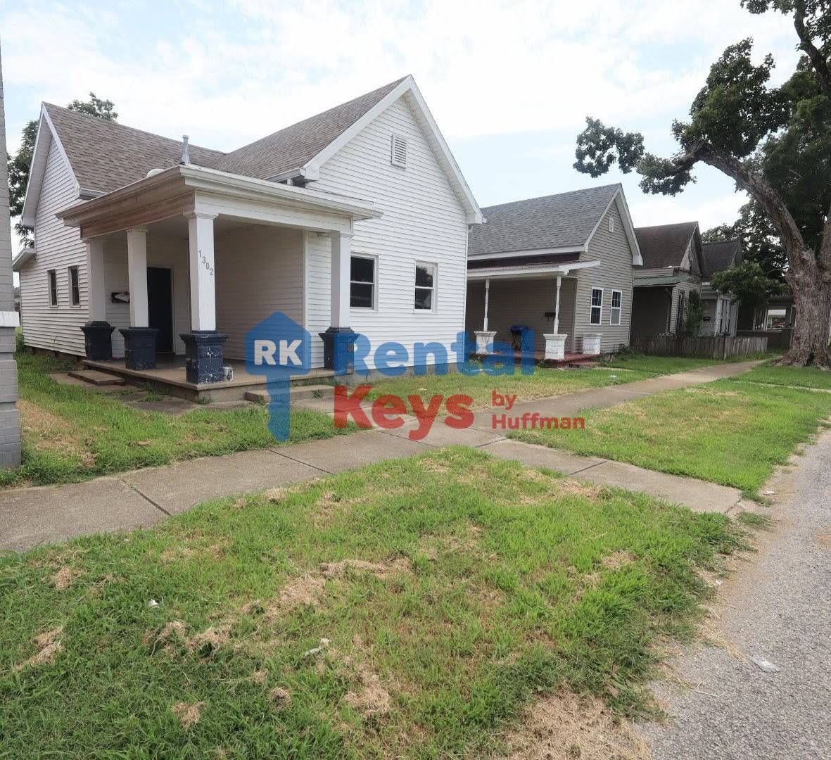 Three Bedroom House Westside – photo 2