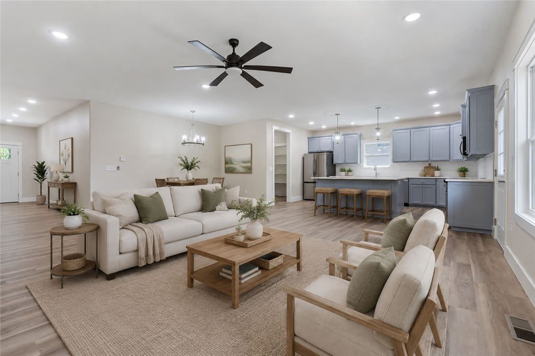 28 Fleetwood Drive – photo 2