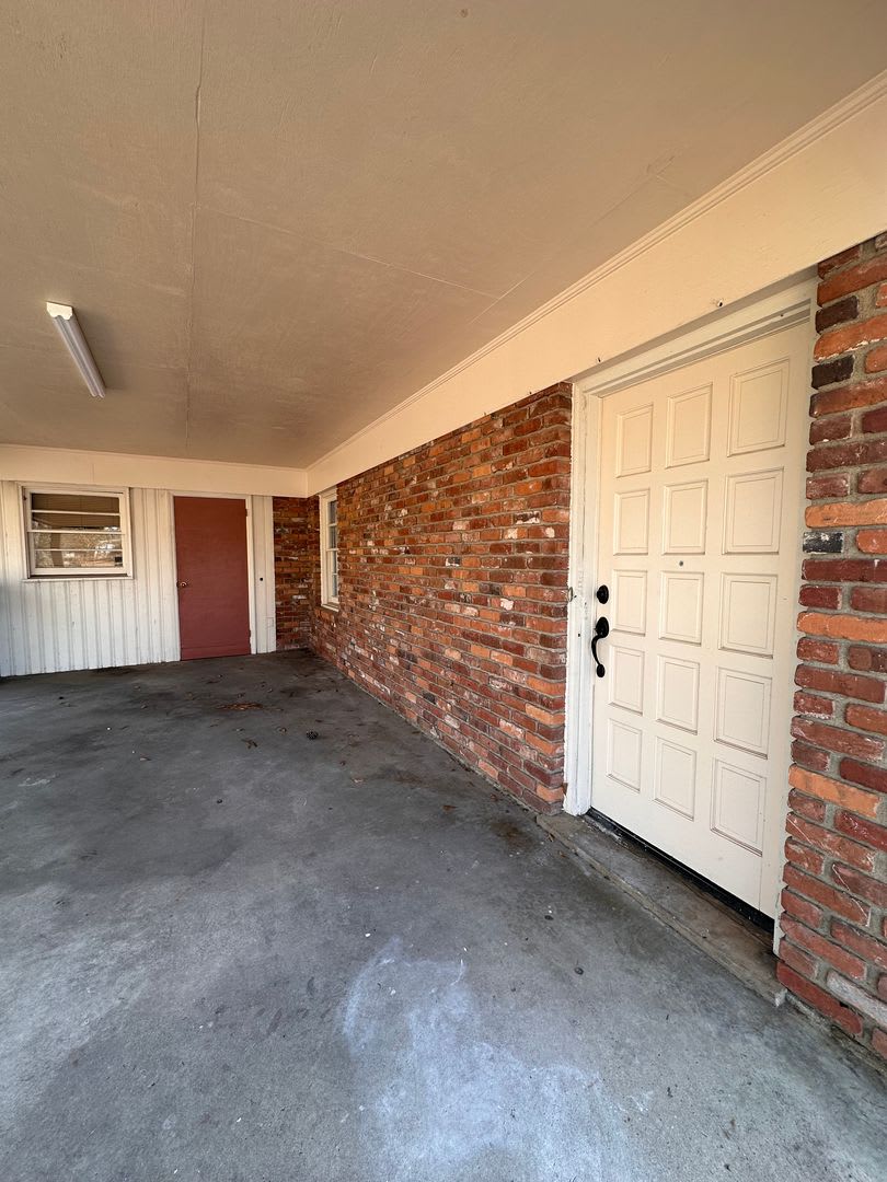 3 Bed 1 Bath Brick House – photo 3
