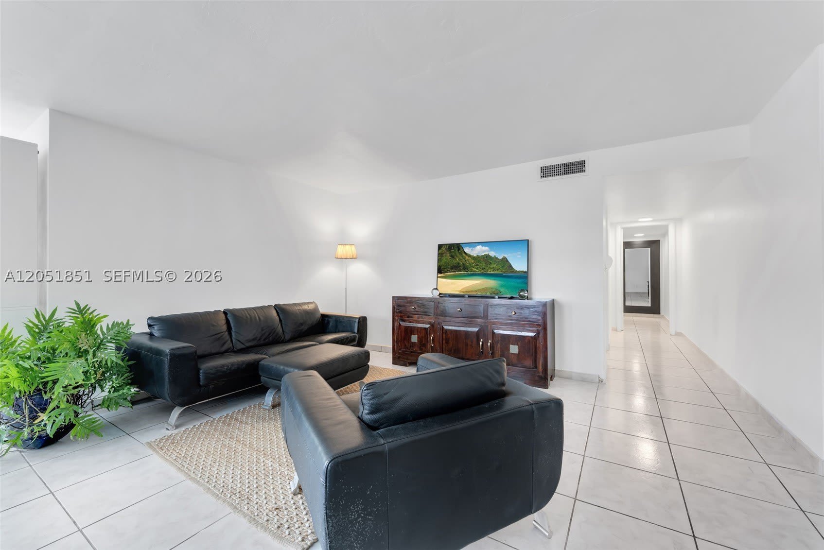 11840 NE 19th Dr – photo 4