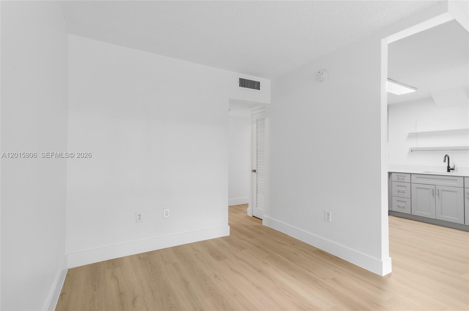 13880 Northeast 20Th Place – photo 2