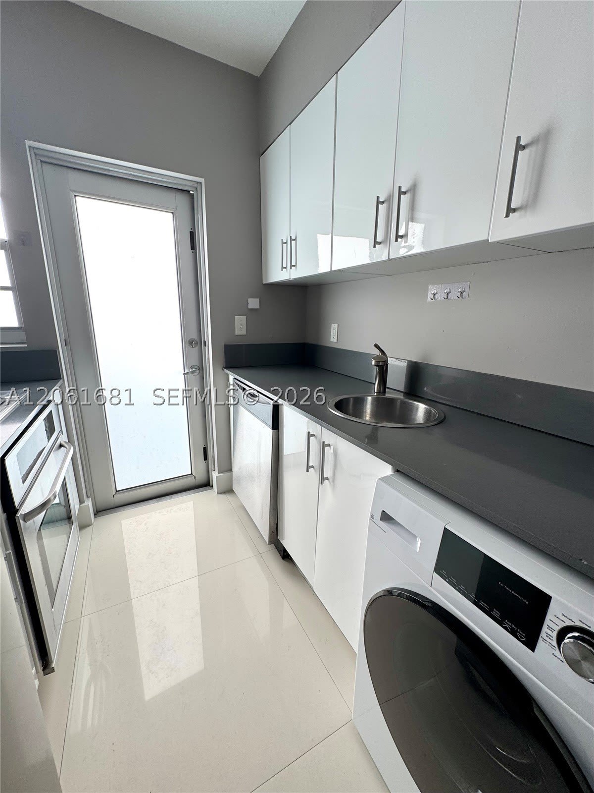 1604 Drexel Ave – photo 3