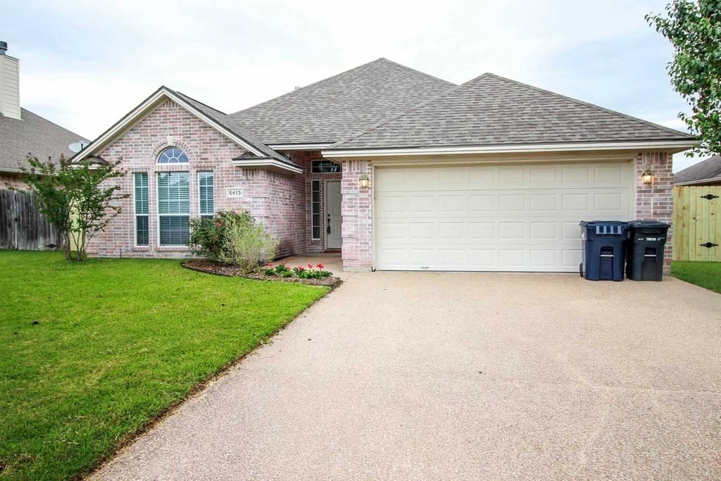 College Station – photo 1