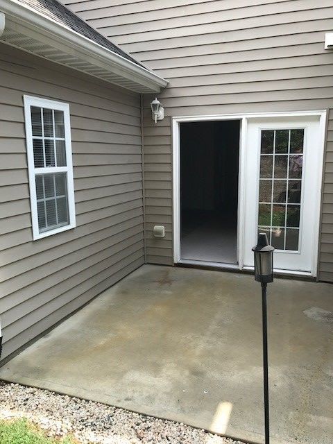 Spacious 3Br 2 5Ba Townhome In Chapel Hill – photo 4