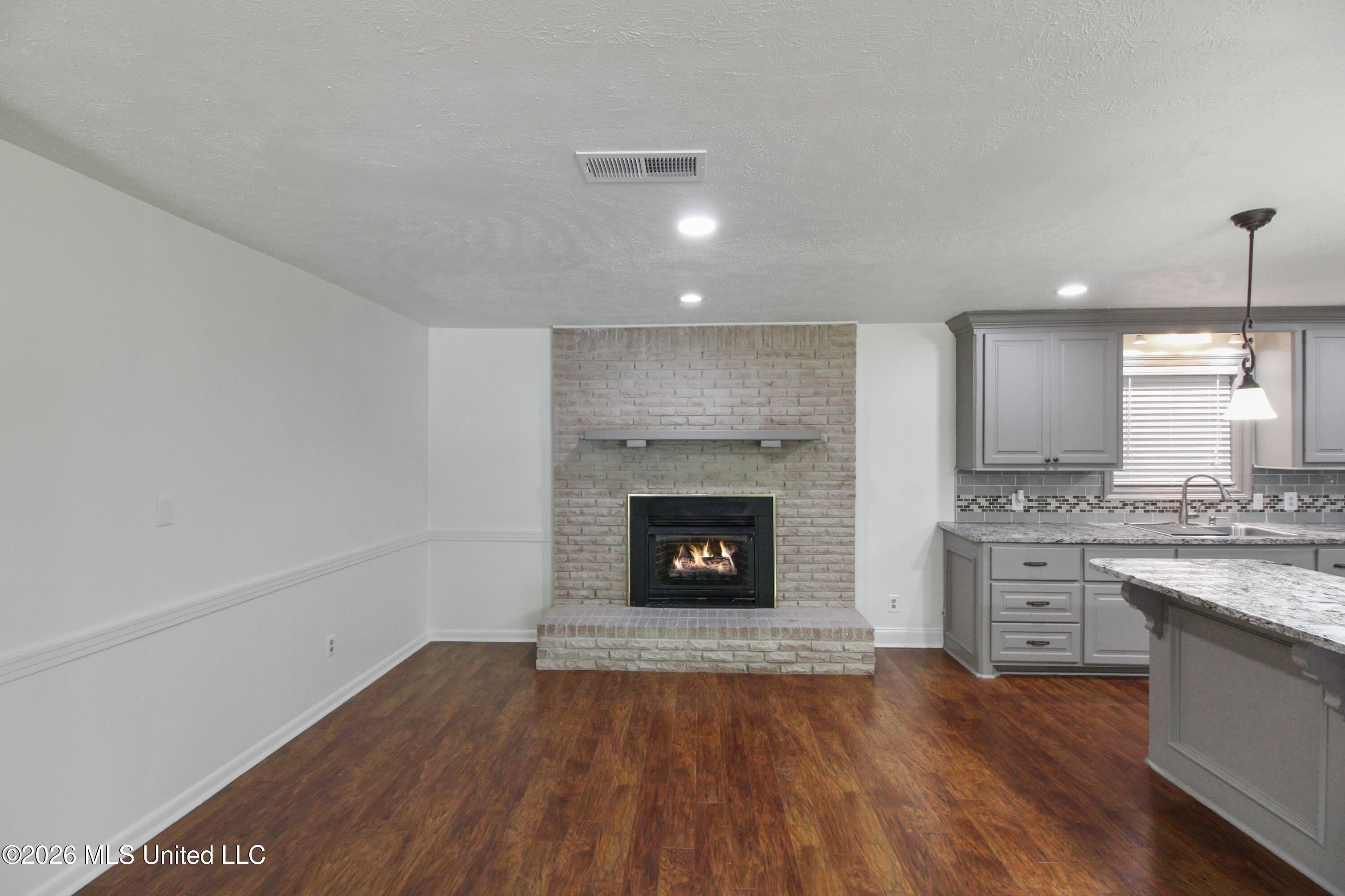 215 E Boyd Street – photo 2