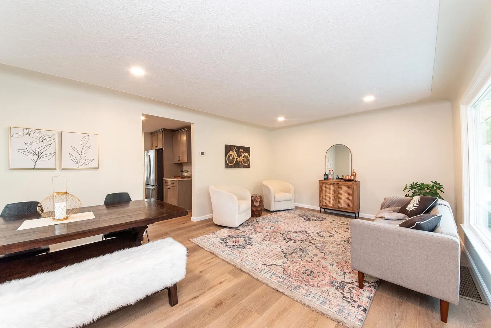Updated 4-Bedroom Home Near Mulick Park & Gaslight Village – photo 5