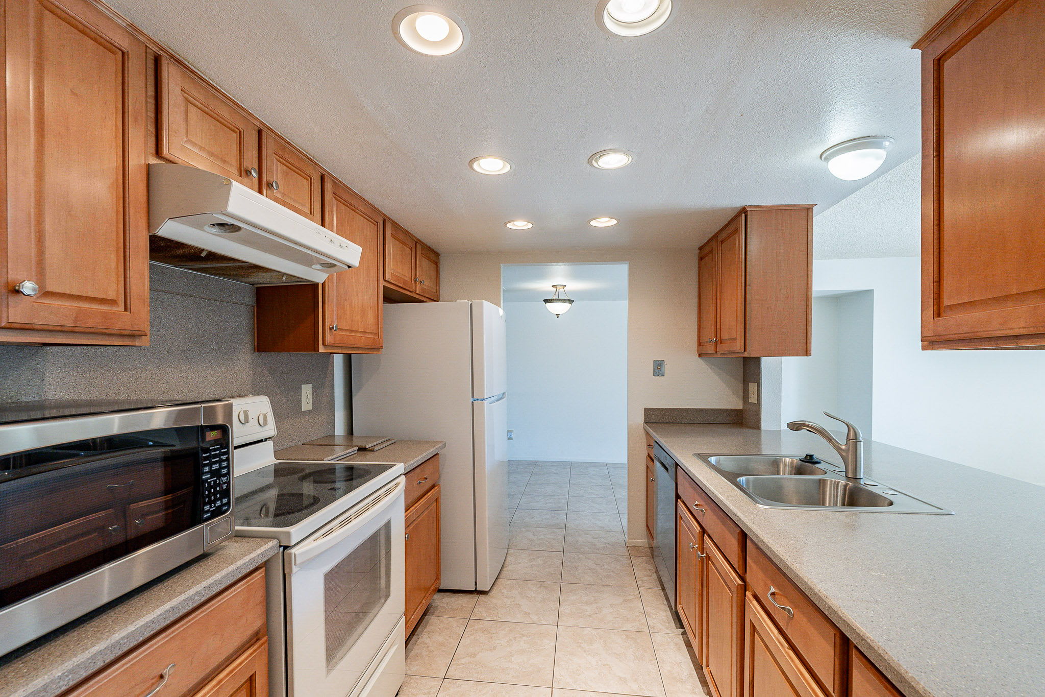 6413 South College Avenue – photo 4
