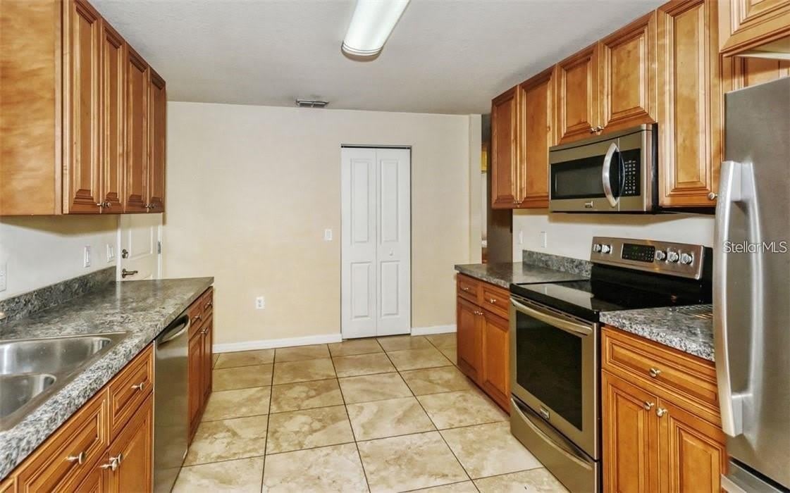 1057 32ND Street – photo 3