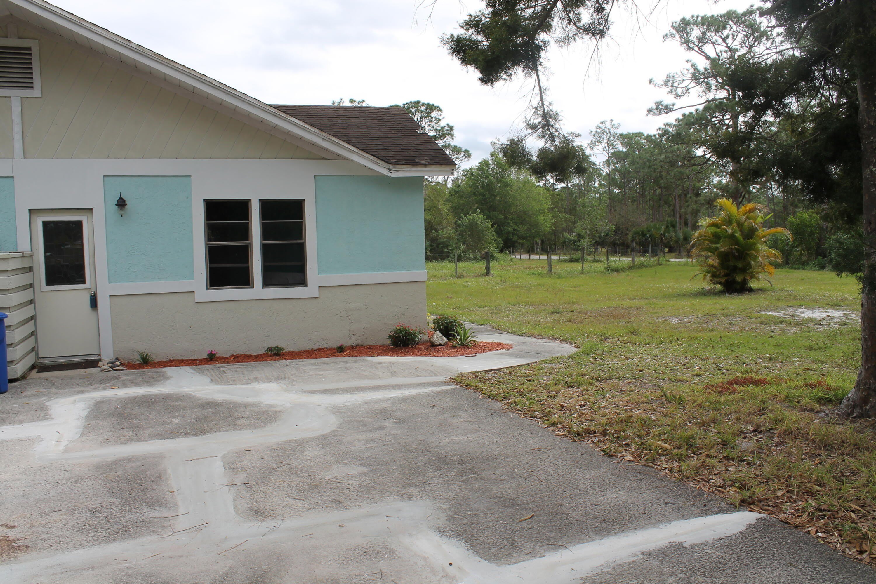 7003 SW 39th Street – photo 4