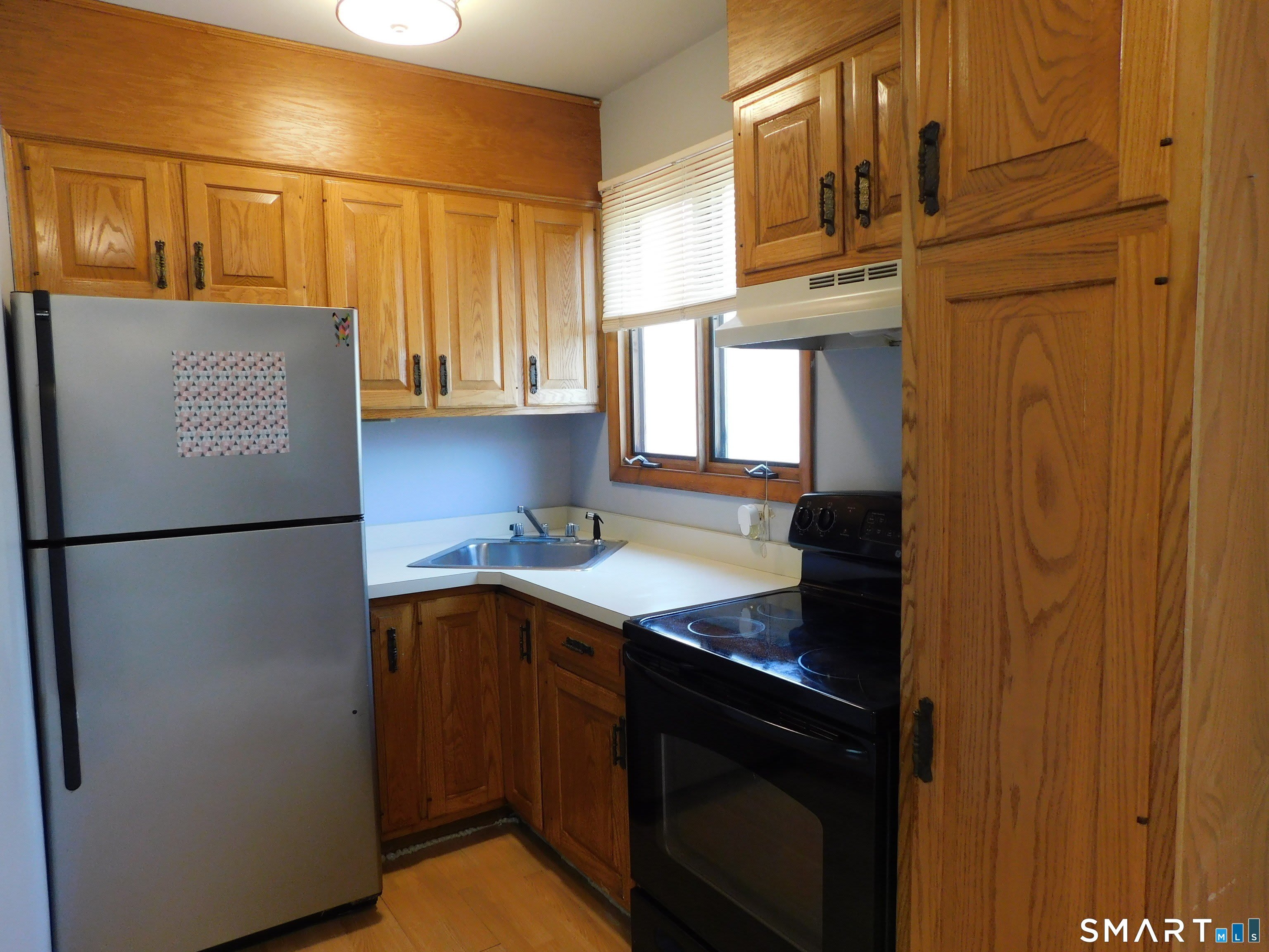 4754 Madison Avenue – photo 3