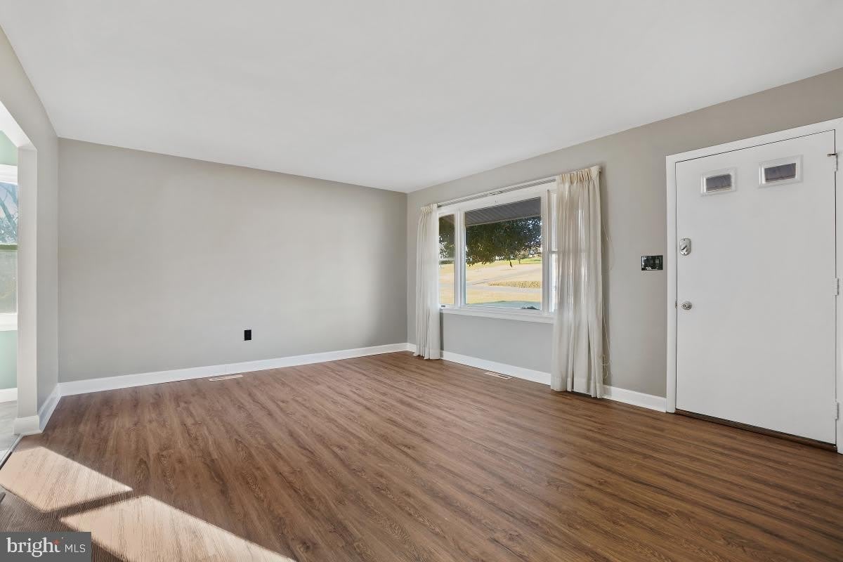 12316 Fountain Drive – photo 4