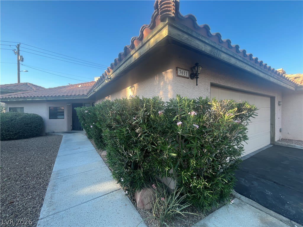 3611 Laguna Del Sol Drive – photo 2
