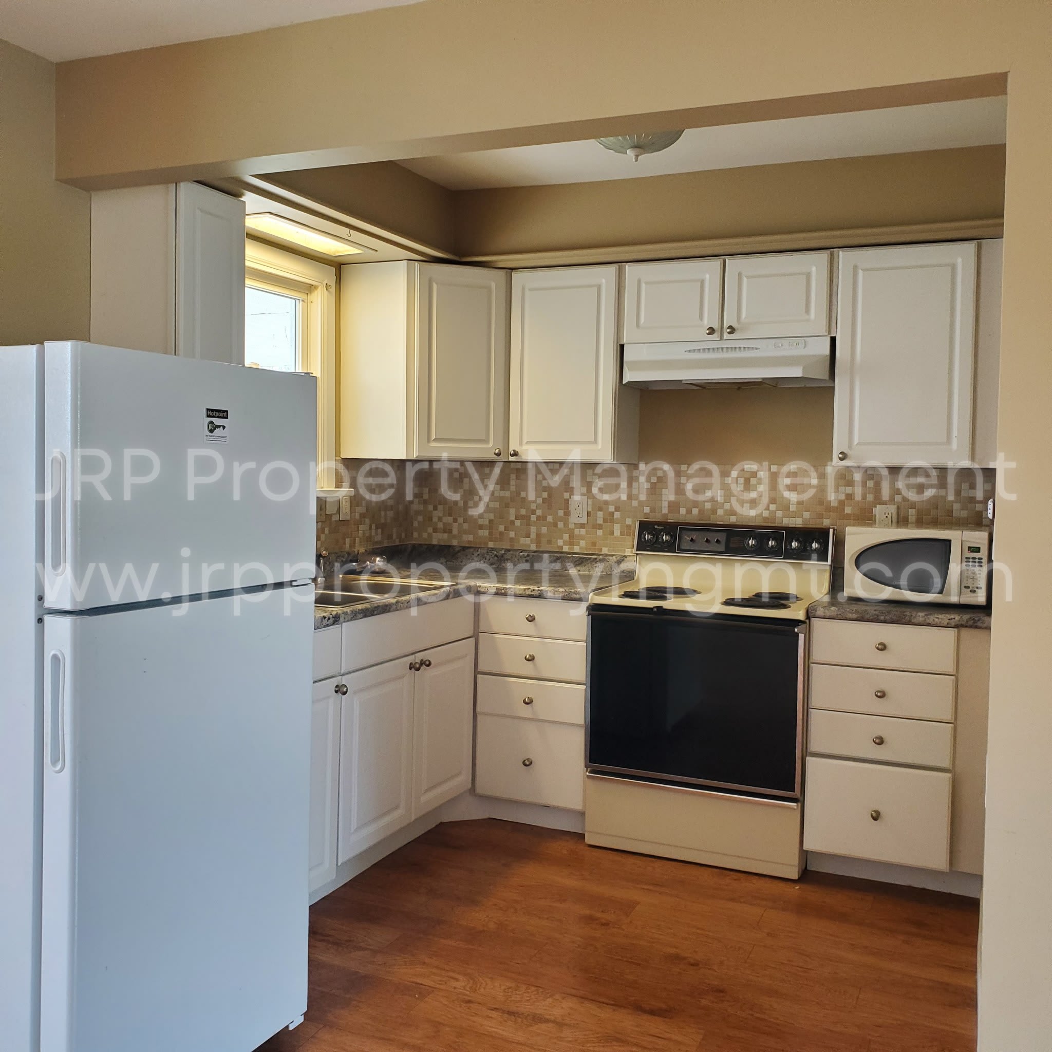 555 Norvell Beach Drive – photo 5