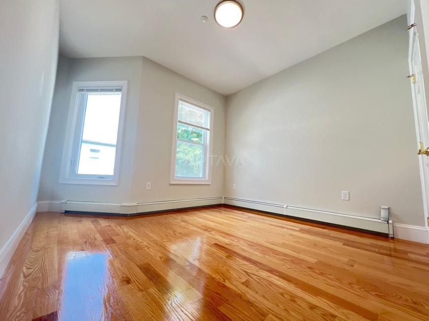 48 Waterhouse St – photo 5